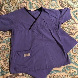 Urbane scrubs